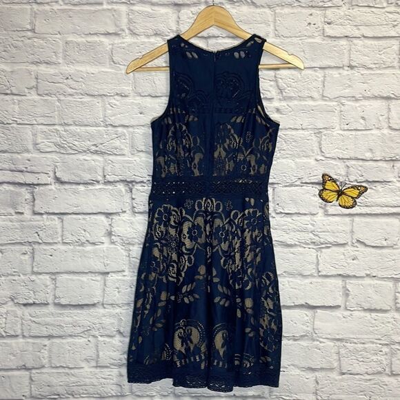 REBELLION Sleeveless Lace Overlay Dress Size Small - Picture 6 of 11